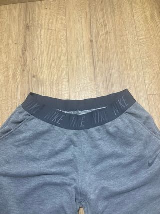 Pantalón Nike Gris Talla L