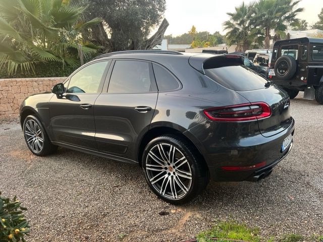 Porsche Macan S