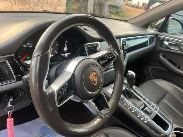 Porsche Macan S