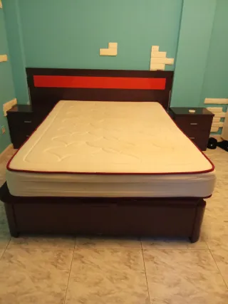 Cama Matrimonio con Colchón Incluido cabecero