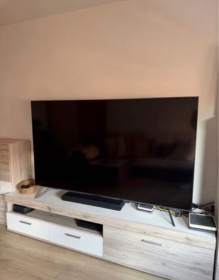 Mueble TV y Vitrina Madera y Cristal