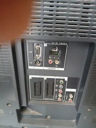 TV Sony KDL-32S2000 32 pulgadas, color  Plata