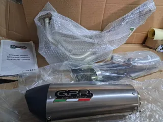 Escape GPR Yamaha MT09 2014-2016 titanio