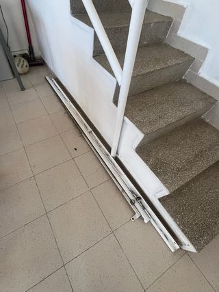 Puerta corredera forja con cristal