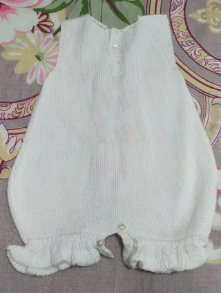 Pelele de bebé  recién nacido + regalo sandalias