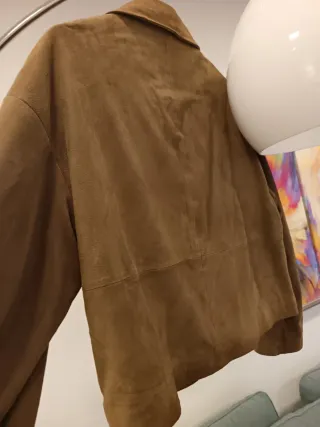 Chaqueta Zara ante con bordado