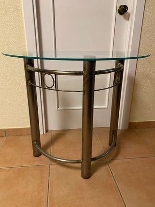 Mesa alta cristal y metal