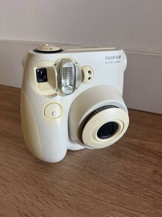 Cámara Fujifilm Instax Mini 7S Beige