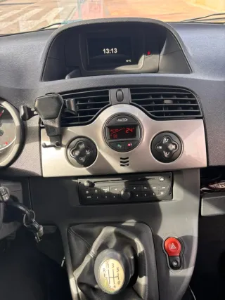 Renault Kangoo adaptada silla de ruedas