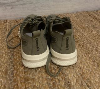 Zapatillas verdes de malla