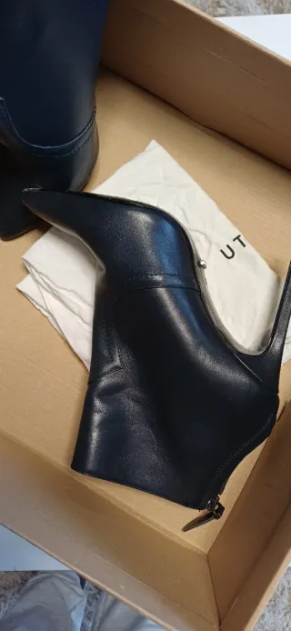 Botín Uterque Piel Azul Marino Talla 36