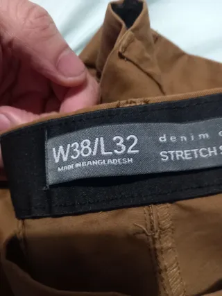 Pantalón nuevo marrón