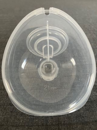 Sacaleches Medela SoloHands-free, embudos y bolsas