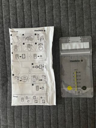 Sacaleches Medela SoloHands-free, embudos y bolsas