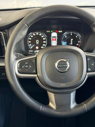 VOLVO XC60 D4 AWD Momentum 2.0D 190CV AUTOMATIC