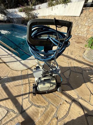 Robot Limpiafondos Dolphin 4