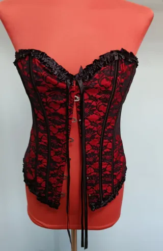 Corsé encaje rojo y negro