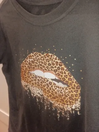 Camiseta Estampada Labios Leopardo Talla S