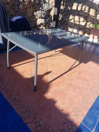 Mesa exterior cristal y metal 170x72x100