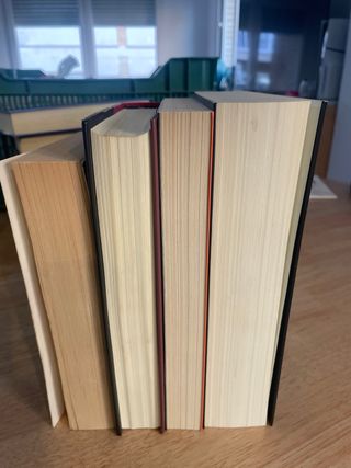 Colección 4 libros de vampiros de varios autores.