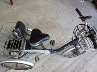 Triciclo Eléctrico Adulto Monty