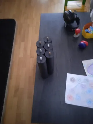 Somier tapizado beige y negro