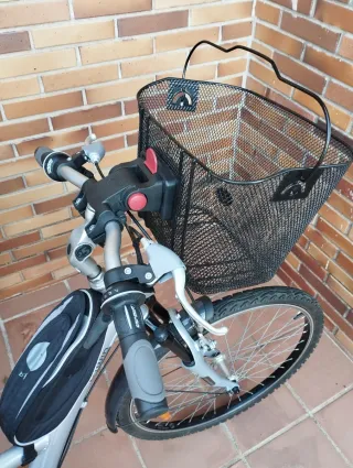 Bicicleta de paseo B'Twin plateada