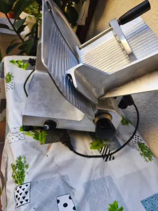 Cortafiambres profesional