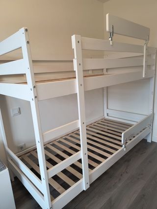 Litera Mydal IKEA Blanca Madera. Perfecto estado.