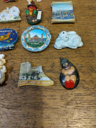 Lote 2  Imanes Nevera Variados