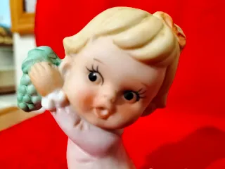 Statuina Capodimonte vintage bambina con cane