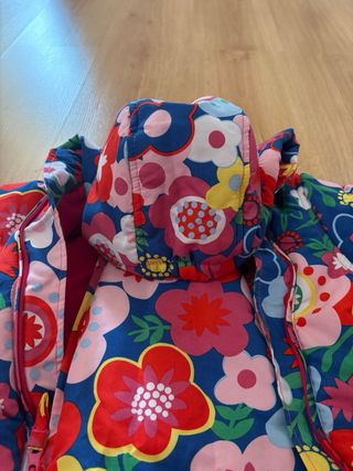 Mono invierno floral desmontable. 18-24meses