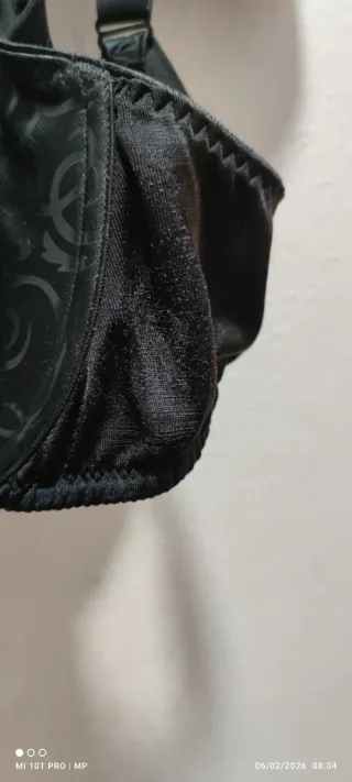 Sujetador negro con encaje