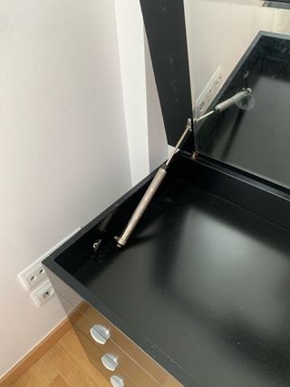 Cómoda negra 3 cajones con espejo y luz años 70