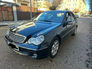 Mercedes-Benz Clase C 2006