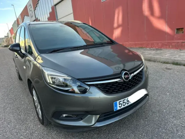 Opel Zafira 2019