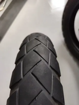 Neumático delantero y trasero  Metzeler Tourance