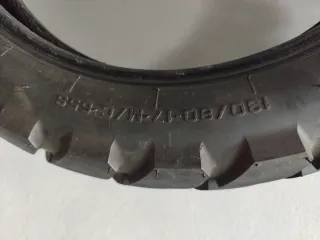 Neumático delantero y trasero  Metzeler Tourance