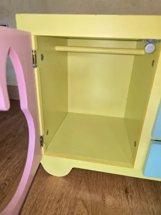 Armario cambiador para muñecas
