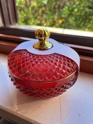 Portacandele profumato in vetro rosso