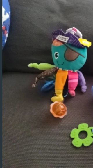 Peluche pulpo bebé.