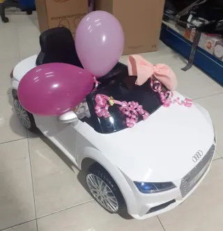 Macchina elettrica per bambini Audi TT