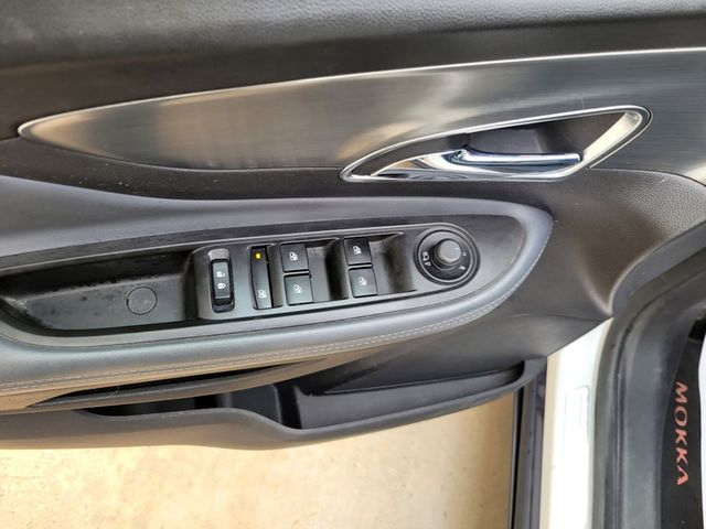 Opel Mokka 136cv, navegador, 6 vel , cámara,  18"