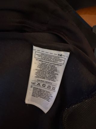 Chaqueta deportiva Adidas negra