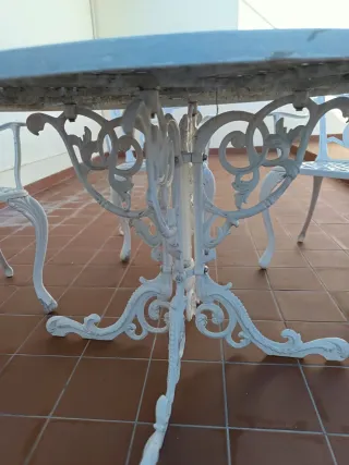 Mesa y 4 Sillas Hierro Jardín Blanca