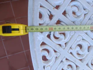 Mesa y 4 Sillas Hierro Jardín Blanca