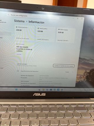 Portátil ASUS F1500E Plata + Caja + Cargador