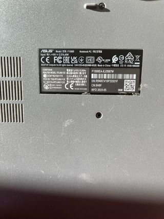 Portátil ASUS F1500E Plata + Caja + Cargador