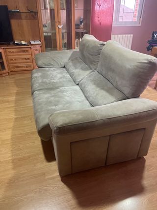 Sofá 3+2 plazas tela y madera con puf incluidos
