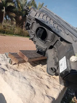 Faro Delantero Derecho Volkswagen Touareg III